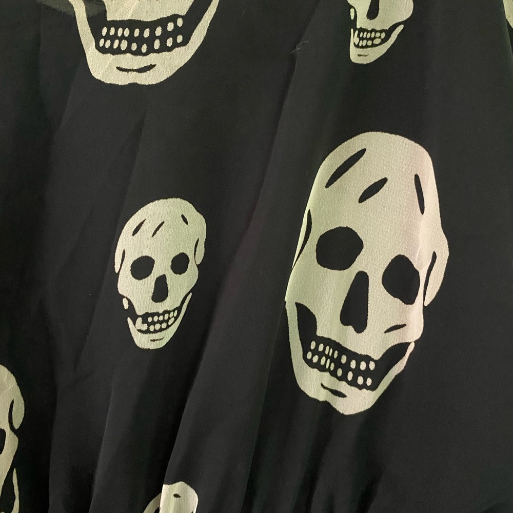 hi-low Skull dress, Akira Chicago - Picture 2 of 6